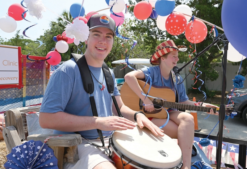 Mo Meares and Lana Guy perform on the Pawleys Peeps float that won Best Musical.